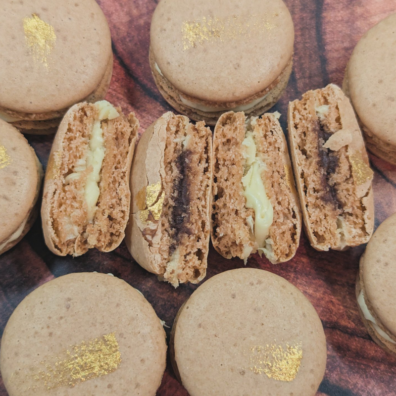 Groundhog Day Surprise Macaron